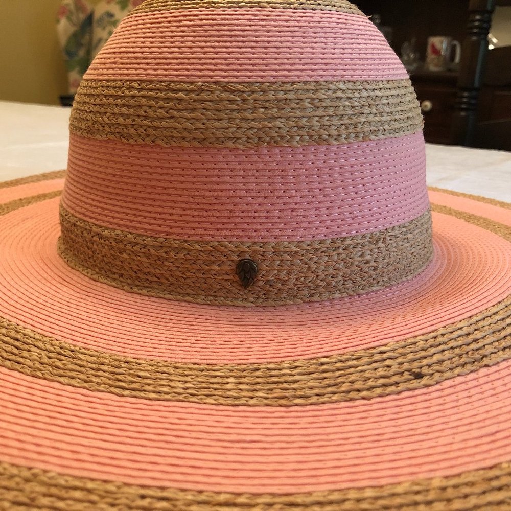 NWT Helen Kaminski Pink Striped Wide Brimmed Woven Raffia Hat